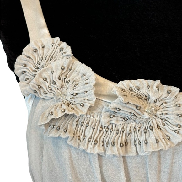 Hilton Hollis Gray Pleated Sheer Top Size 4 - Picture 4 of 8